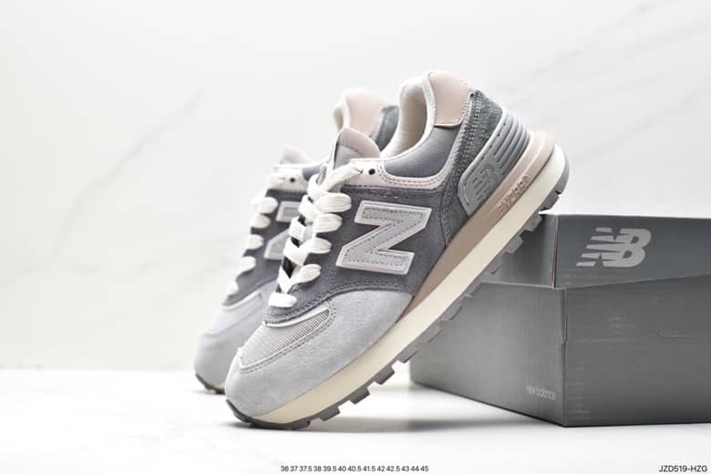 NB® ClassicMotion Trainers