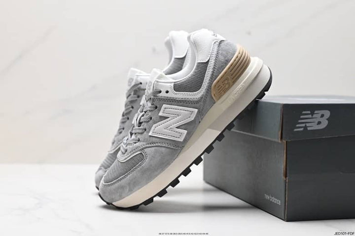 NB® ClassicMotion Trainers.